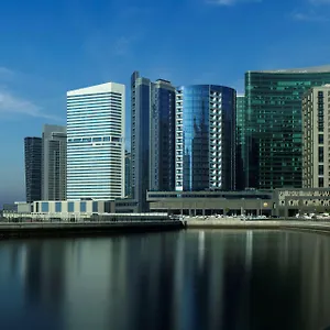 Radisson Blu Hotel, Waterfront Hotel Dubái