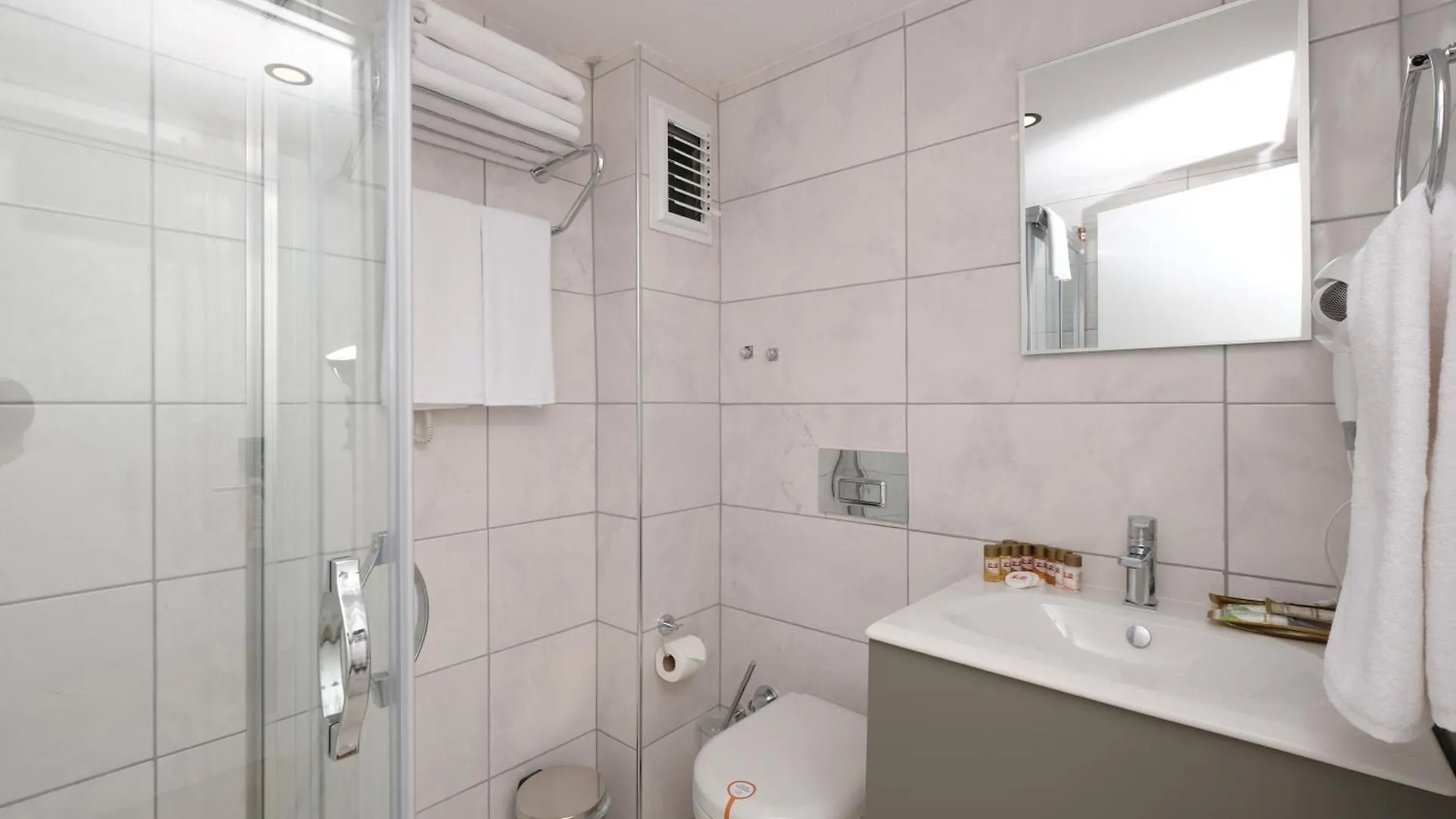 Tema 242 Hotel Antalya